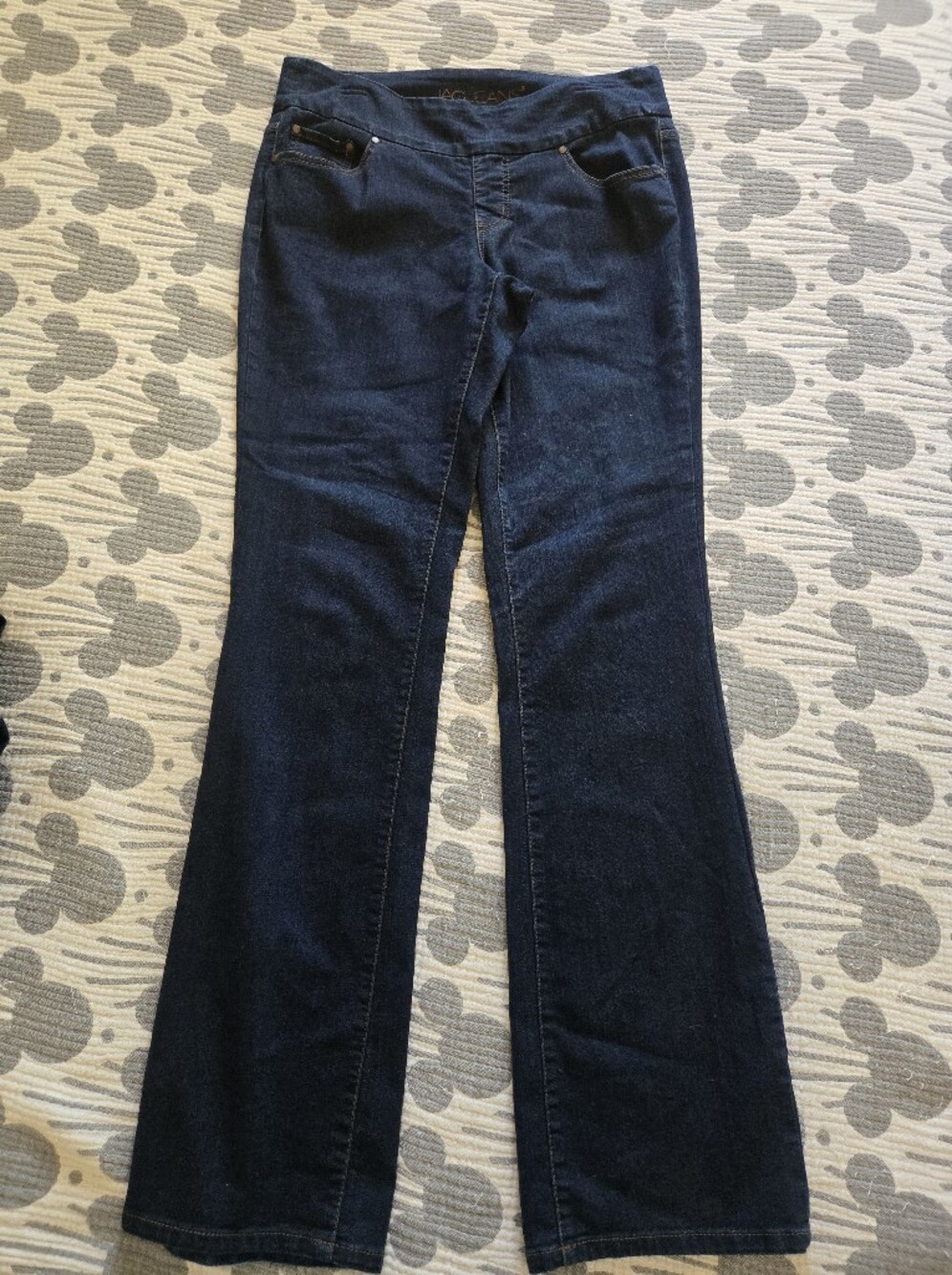 Jag Jeans pull-on bootcut jeans in a dark wash. Size 14 Long